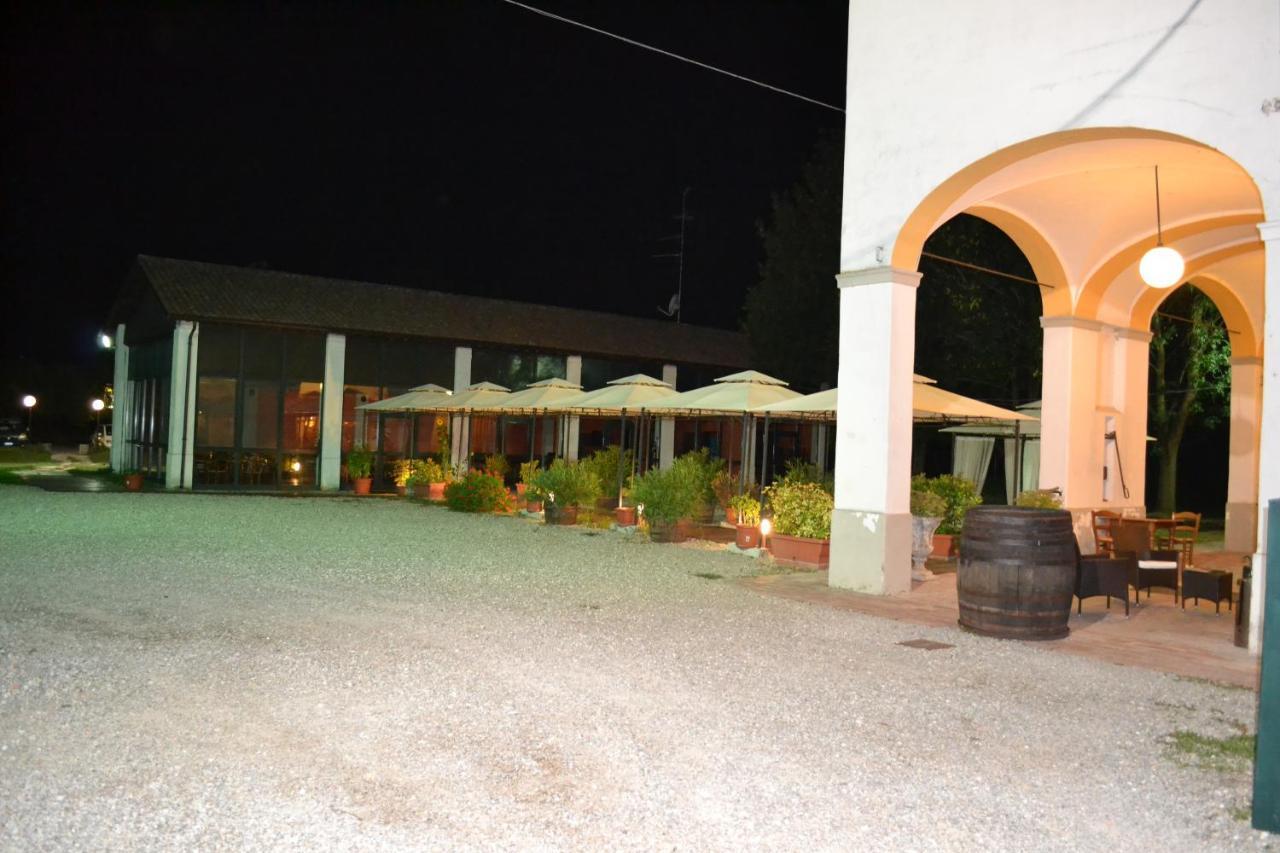 Hotel Riviera Ristorante La Briciola Novellara Buitenkant foto